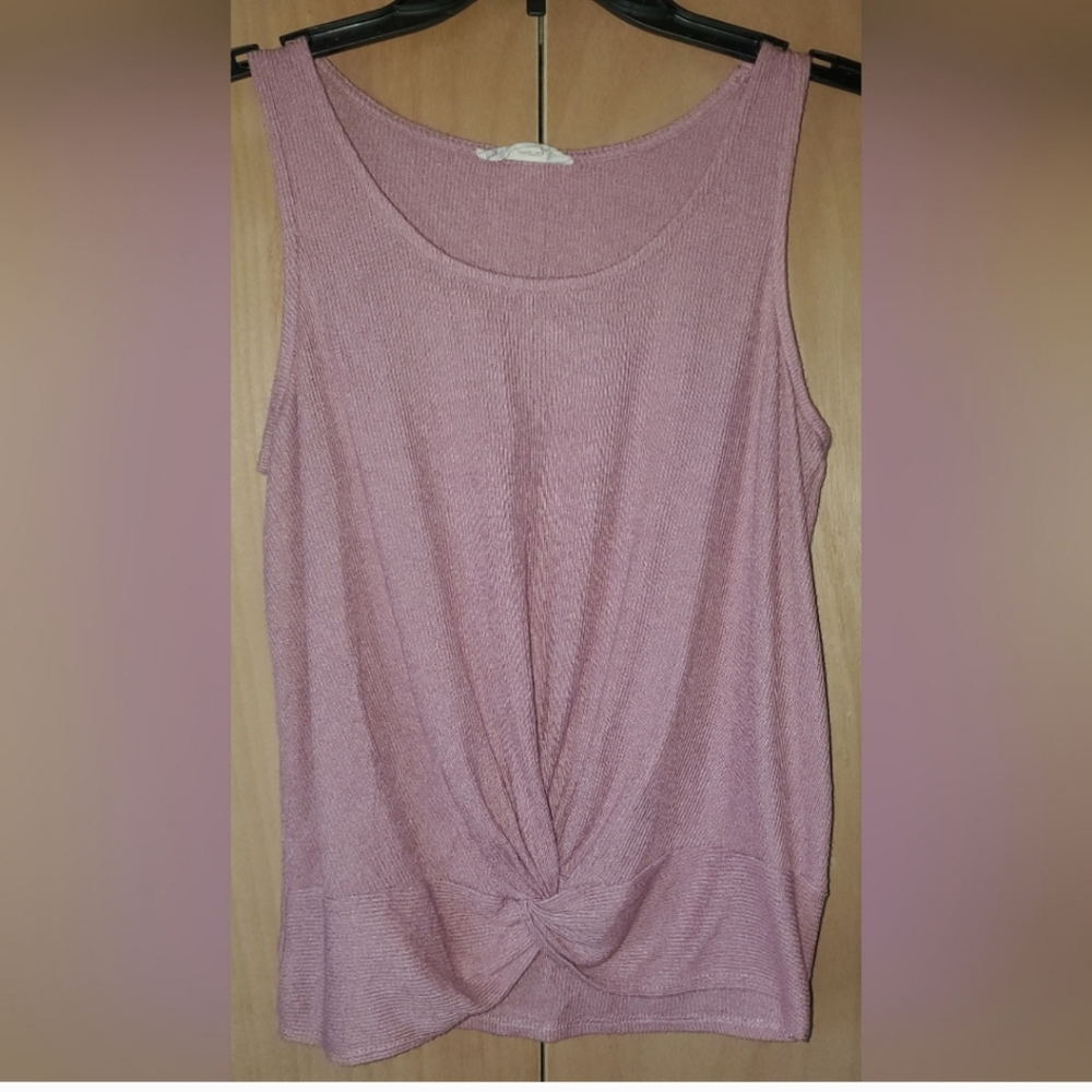 Pink tank top